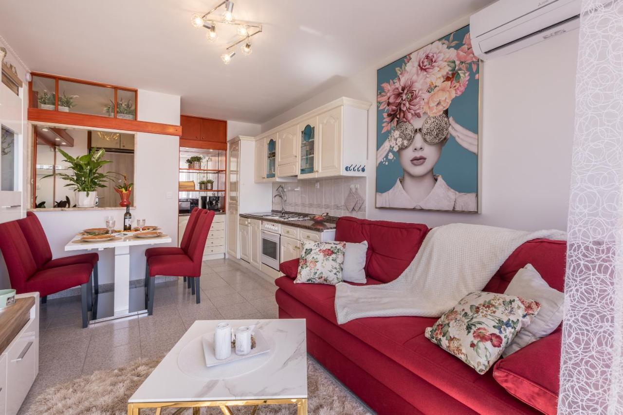 Apartment Desert Rose Спліт Екстер'єр фото