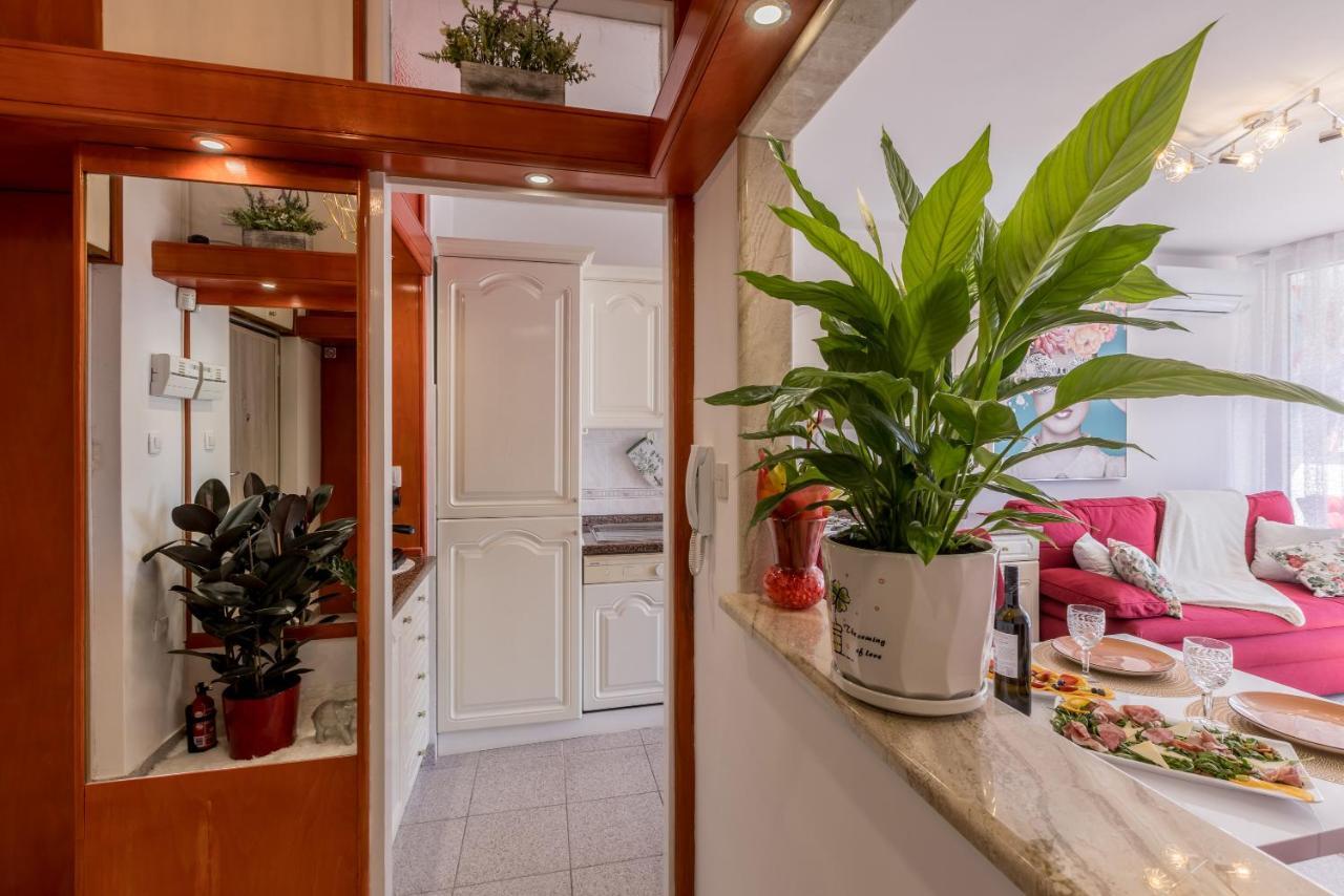 Apartment Desert Rose Спліт Екстер'єр фото