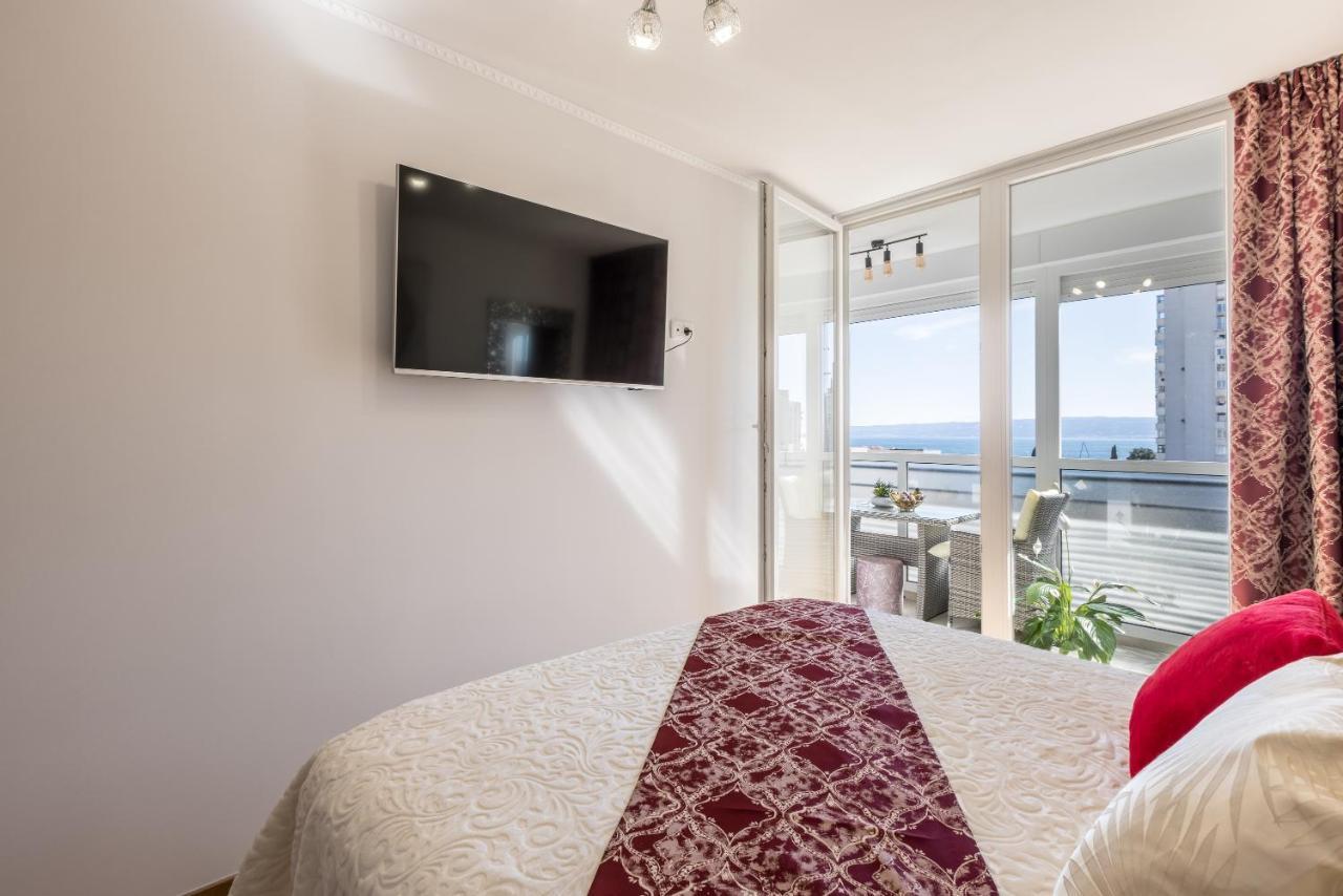 Apartment Desert Rose Спліт Екстер'єр фото