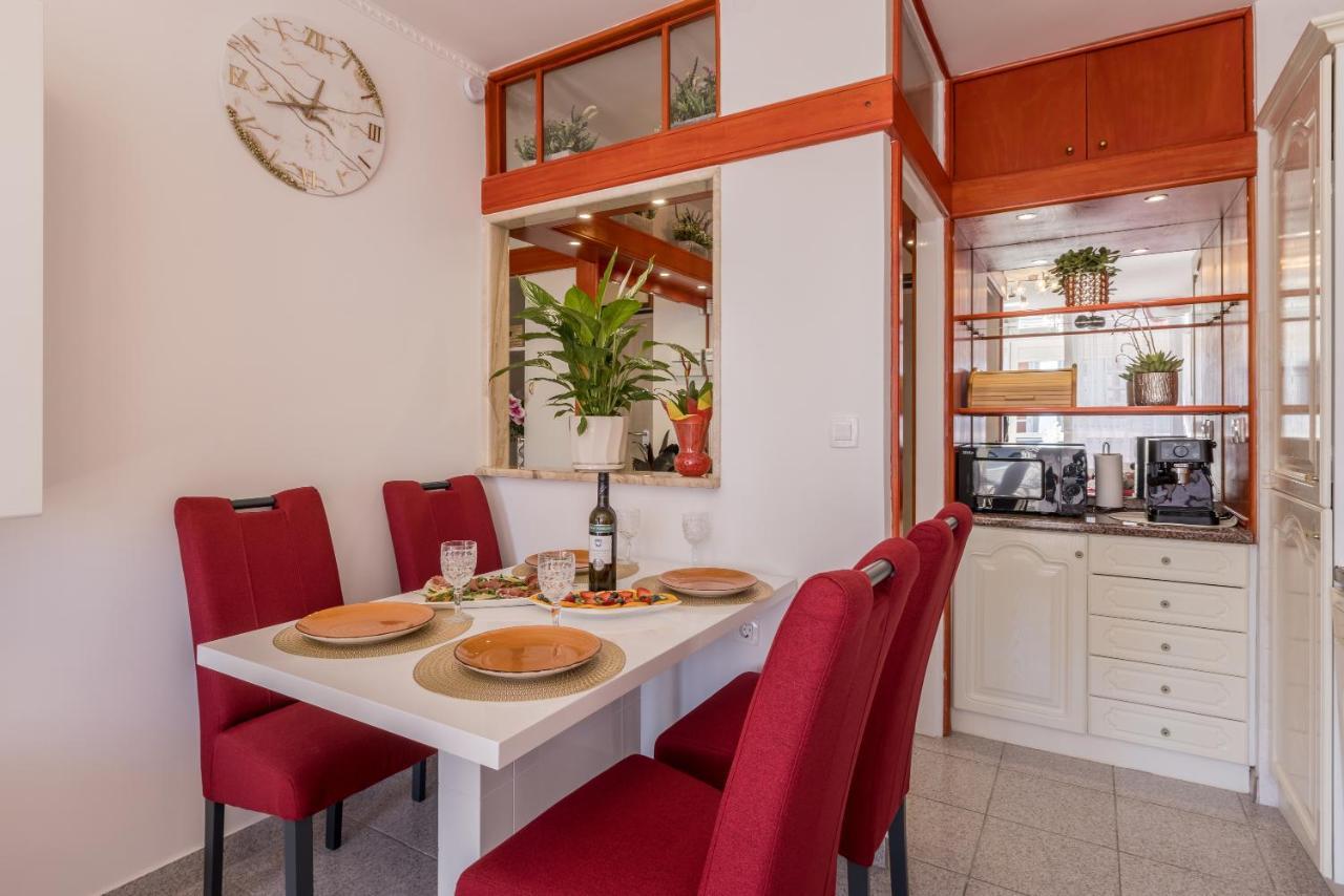 Apartment Desert Rose Спліт Екстер'єр фото