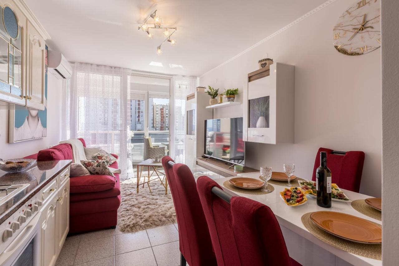 Apartment Desert Rose Спліт Екстер'єр фото