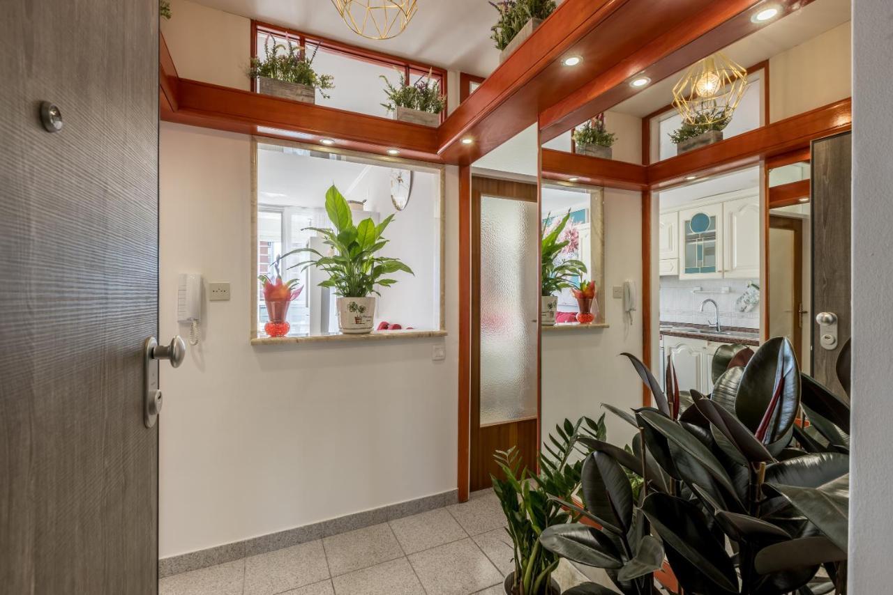 Apartment Desert Rose Спліт Екстер'єр фото
